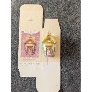 Hallmark Keepsake Apple Blossom Lane Ornament 1995 Rabbit House Easter